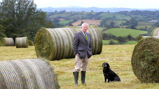 s01e04 — Episode 4