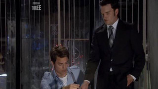 s01e05 — Small Worlds