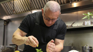 s16e03 — Help Is On the Way