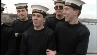s01e01 — Submariners