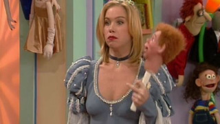 s11e18 — A Babe in Toyland