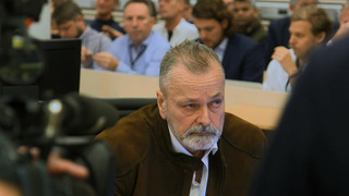 s07e01 — Eirik Jensen