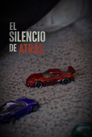El silencio de atrás