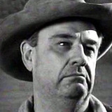Fred Aldrich — Chef at Trailer Show (uncredited)