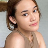 Azzura Pinkan — Revi
