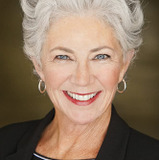 Джейн Дэйли — Julia's Mother