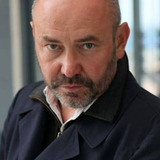 Dirk Roofthooft — Julia's father