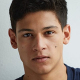 Emilio Sakraya — Charly