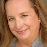 Stephanie Hill — Restaurant Patron (uncredited)