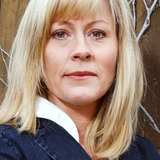 Nina Gunke — Stig's Mother