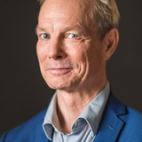 Билл Ирвин — TARS (voice)