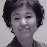 김추월 — Woman crying (uncredited)