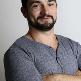 Джозайя Блэк — Electrician (uncredited)