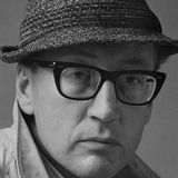 Бернард Хептон — Commander Leighton