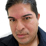 Ronald Joe Vasquez — Ronald (uncredited)