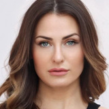 Скаут Тейлор-Комптон — Elise Henderson