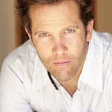 Tom McComas — Helicopter SWAT Sniper (uncredited)