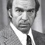 Antonio Molino Rojo — Frank's Gunman (uncredited)