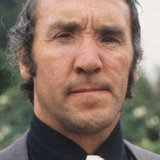 Альфи Кертис — Dr. Evazan (uncredited)