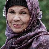 Ruminah Sidek — Nenek Kura (voice)