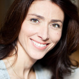 Nathalie Cavezzali — Lise, mother of Gabriel