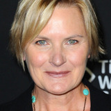 Denise Crosby — Pat