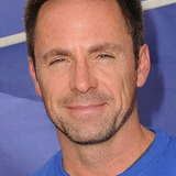 William deVry — Dwayne