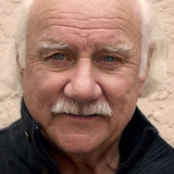 Peter Michael Goetz — Dr. Welty
