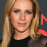 Jessalyn Gilsig — Annie's Assistant Lucy