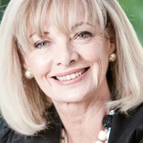 Carmen Duncan — Lady Wynn