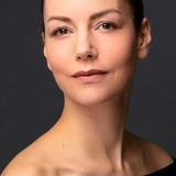 Defne Kayalar — Yasmin