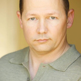 Daniel Van Dyke — LAPD Sergeant (uncredited)