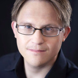 Evan George Vourazeris — Diner Patron (uncredited)