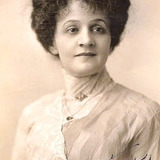 Leonora von Ottinger — Mrs. Thompson