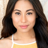 Paulina Nguyen — Eva Nieves