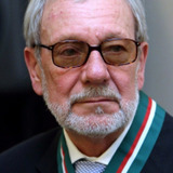 Jerzy Kamas — Romuald Bukowski, sąsiad Surkontów