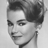 Ана Капри — Tania