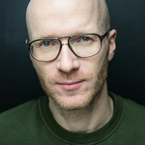 Bartłomiej Bobrowski — ksiądz w ośrodku