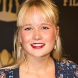 Roos Wiltink — Lisa