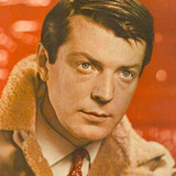 Олег Стриженов — Александр Сергеевич Гагарин