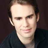 Алекс ДеКурвилль — Tourist (uncredited)