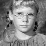 Judy Nugent — Penelope Patterson (uncredited)