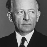 Otto Gebühr — Kapitän Uwe Möller