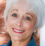 Joan Schuermeyer — Cynthia Knickerbocker (uncredited)