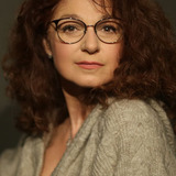 Crenguța Hariton — Irina