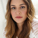 Anamari Mesa — Vivian
