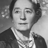 Gabrielle Fontan — La mère supérieure du couvent