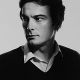 Alfredo Alcón — Himself