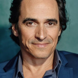 Diego Wallraff — Sgt. DeLucca