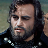 Paul Naschy — Extra (uncredited)